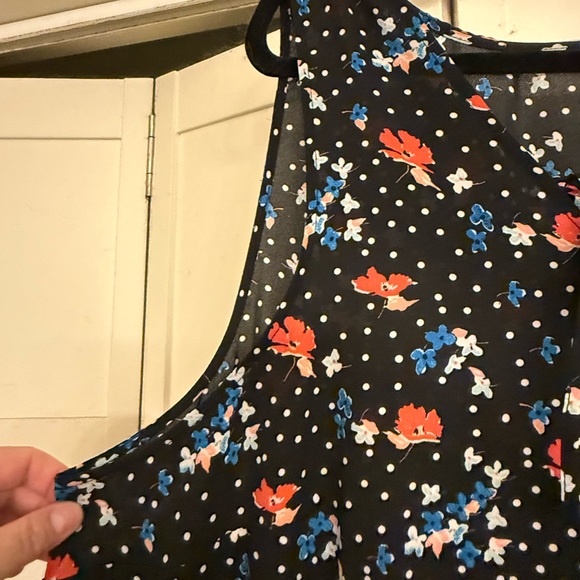 Torrid Black Floral Sleeveless Blouse - Picture 4 of 6